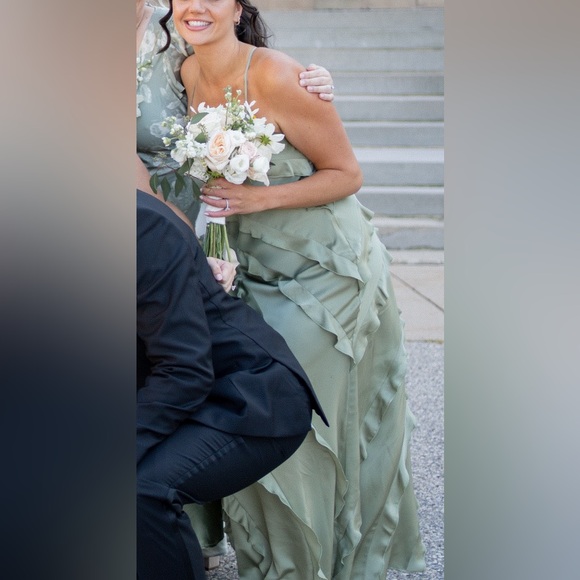 ShowMe Your Mumu Moss green ruffle dress.Got dry cleaned and is in fab condition - Picture 13 of 13